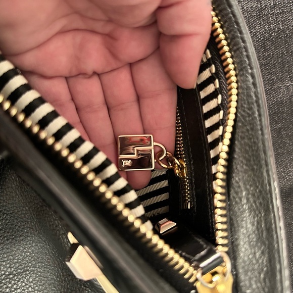 L.A.M.B black and white leather vintage clutch - Picture 14 of 15